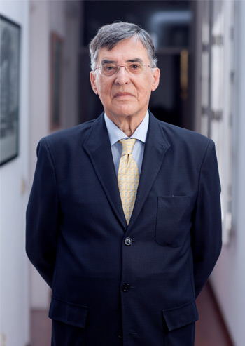 José Luis Ruiz Martín - Fachanwalt in den Handels, Gesellschaft, Insolvenz und Bank Bereichen